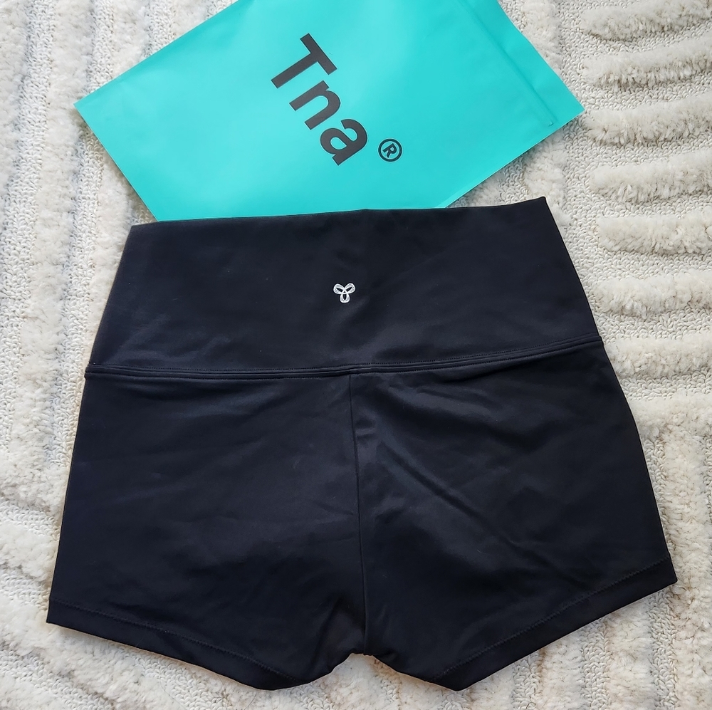 Aritzia TNA DIEGO BOY SHORT